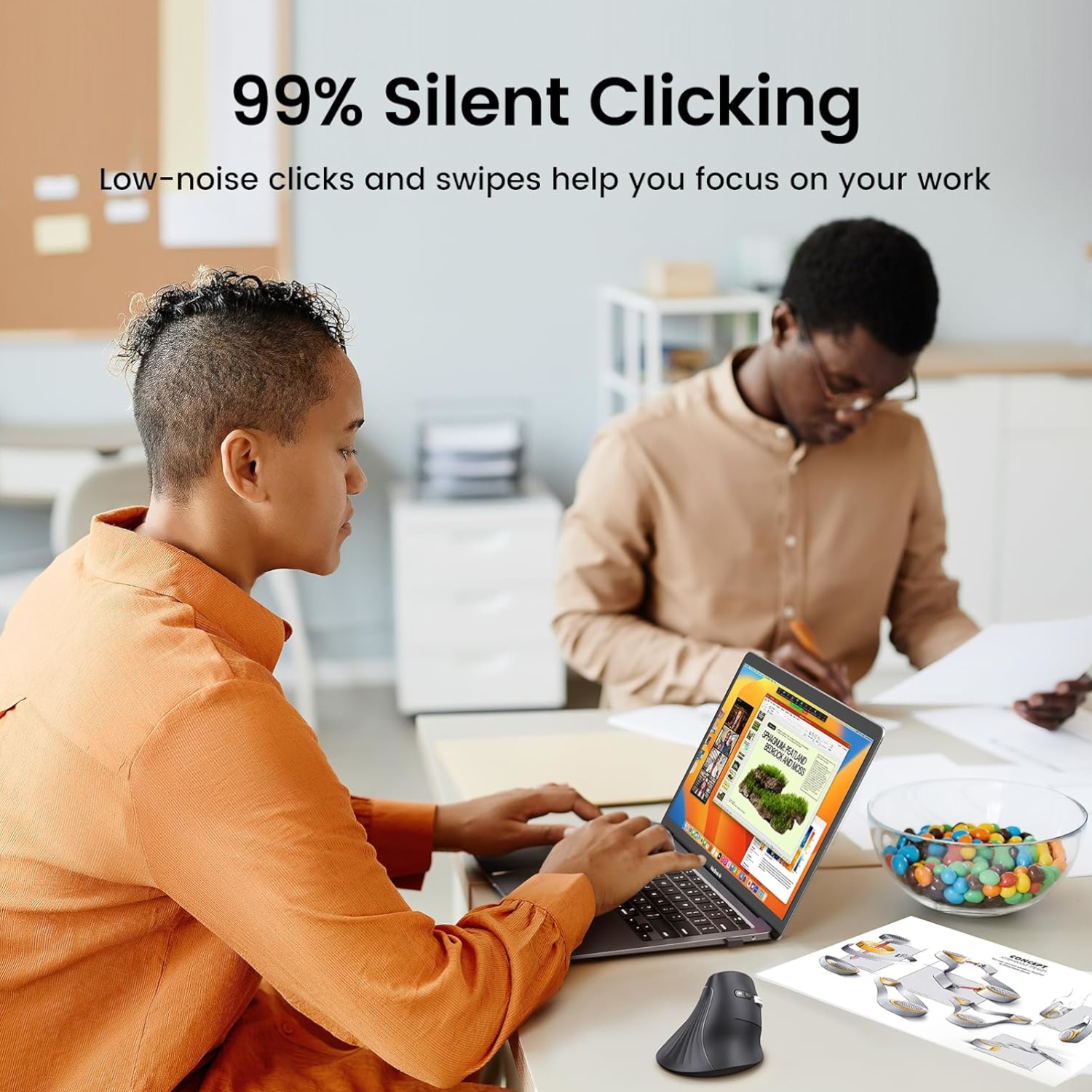 UGreen Multi-Mode Vertical Mouse Bluetooth and 2.4G Wireless - Image 4